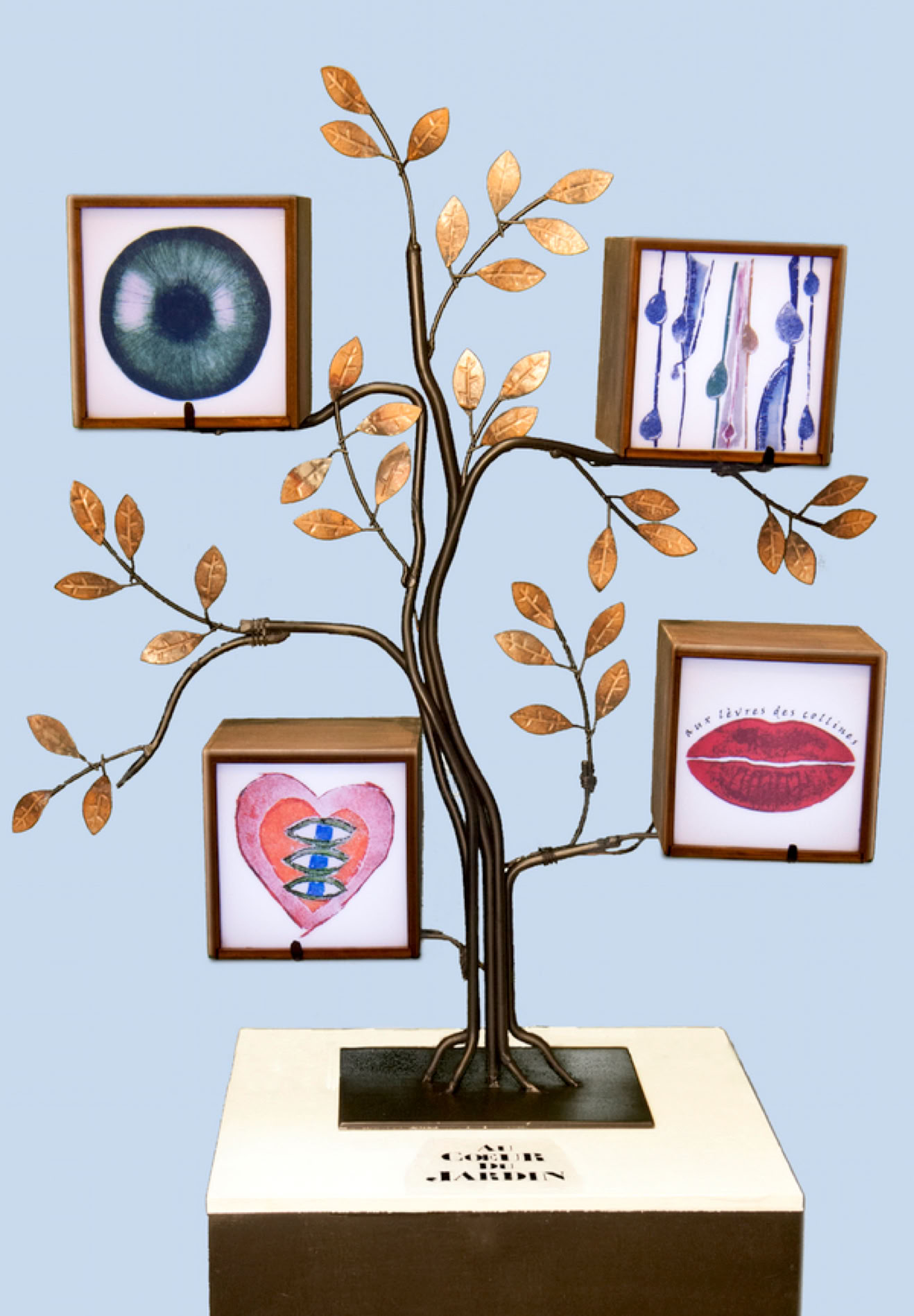 laurence de St Martin st artiste d&eacute;co originale au coeur du jardin sculpture boite lumi&egrave;re ferronnerie